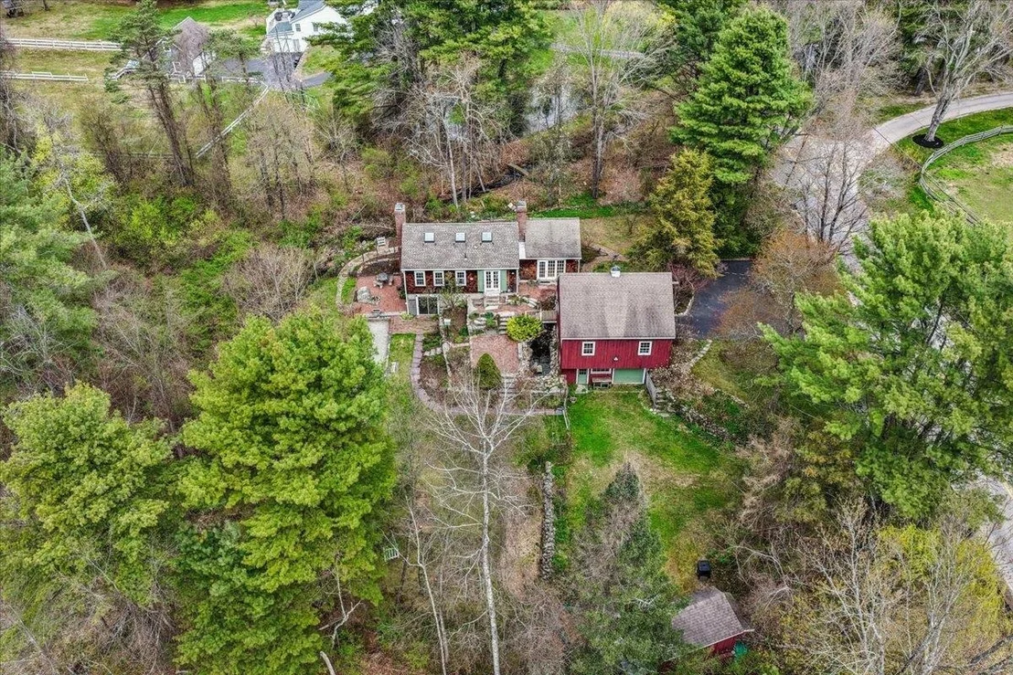 Photo of 2 Mack Hill