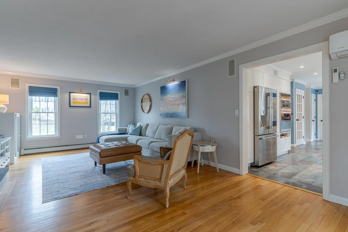 Photo of 37 Alexander