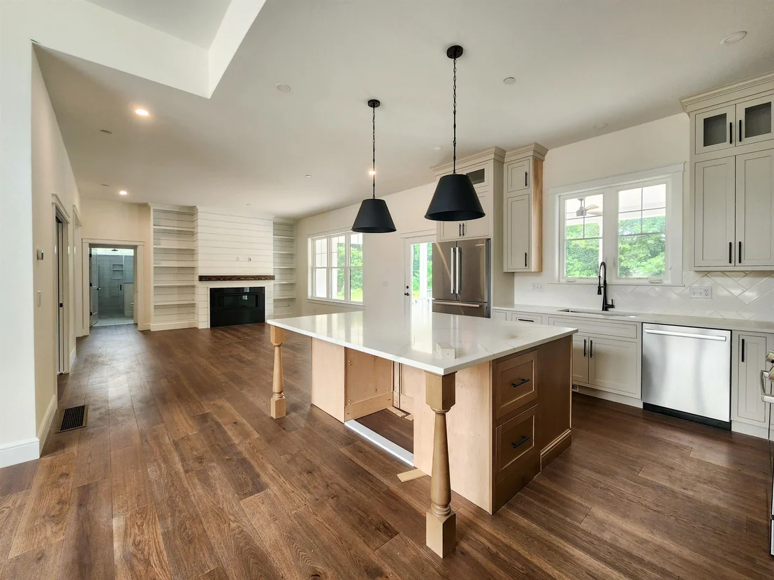 Photo of 9 Tilton