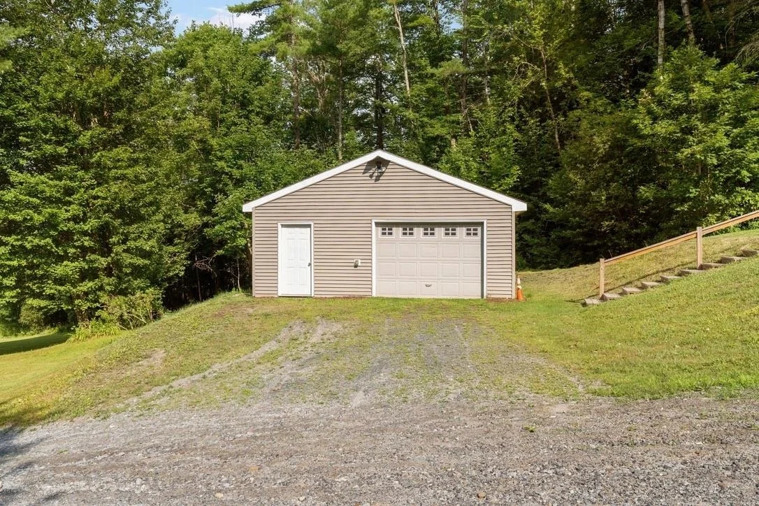 Photo of 104 Bouldervale