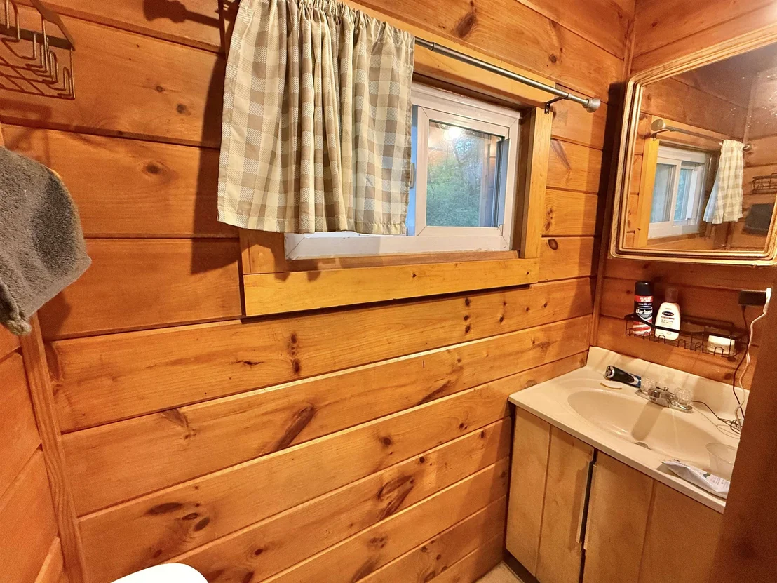 Photo of 26 Log Cabin