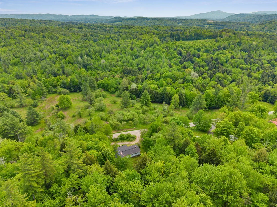 Photo of 387 Foote Brook