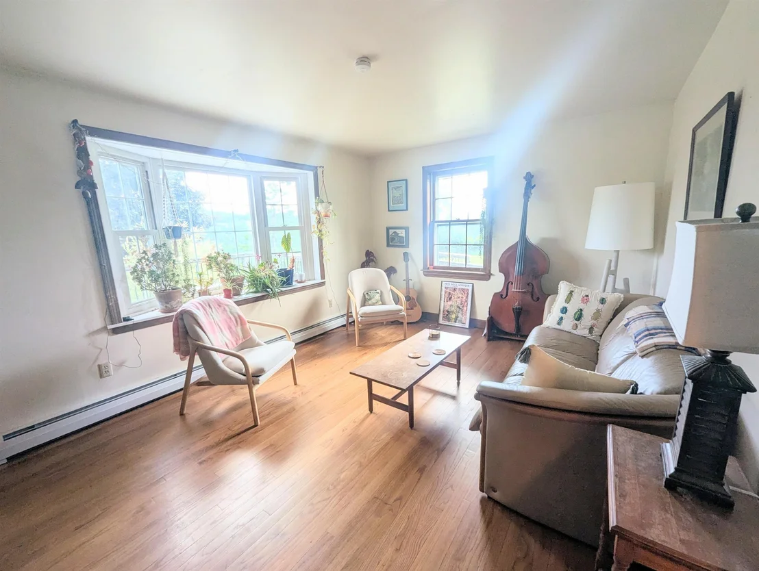 Photo of 3954 West Barnet