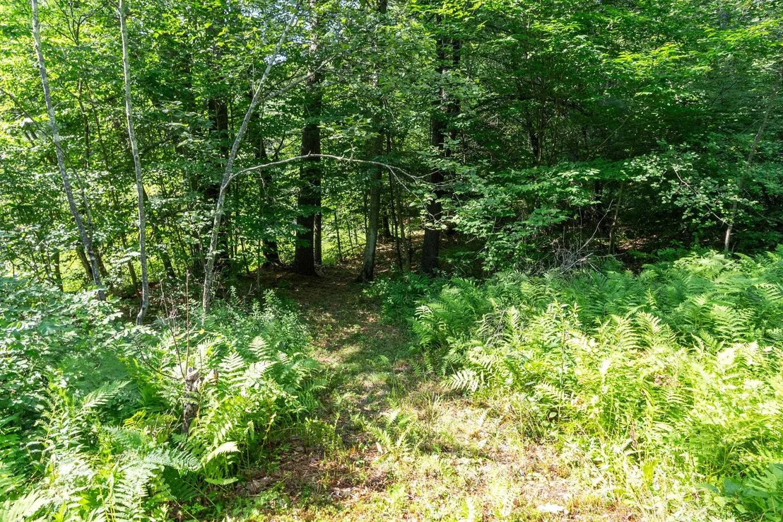 Photo of 2 W Hill