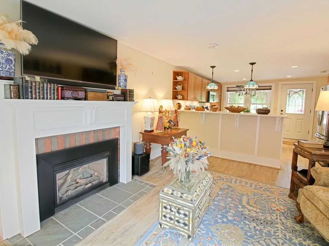 Photo of 383 St. Albans
