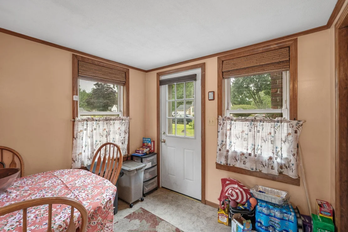 Photo of 6 Marsh