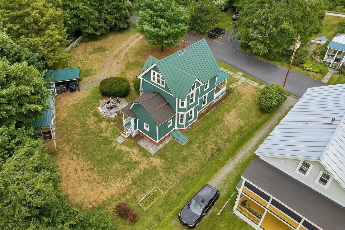 Photo of 4 Emerson