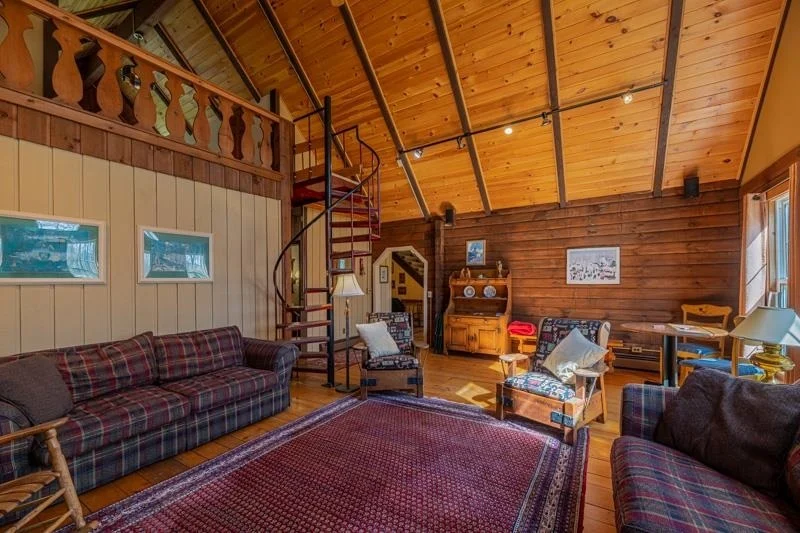Photo of 1731 Three Maple