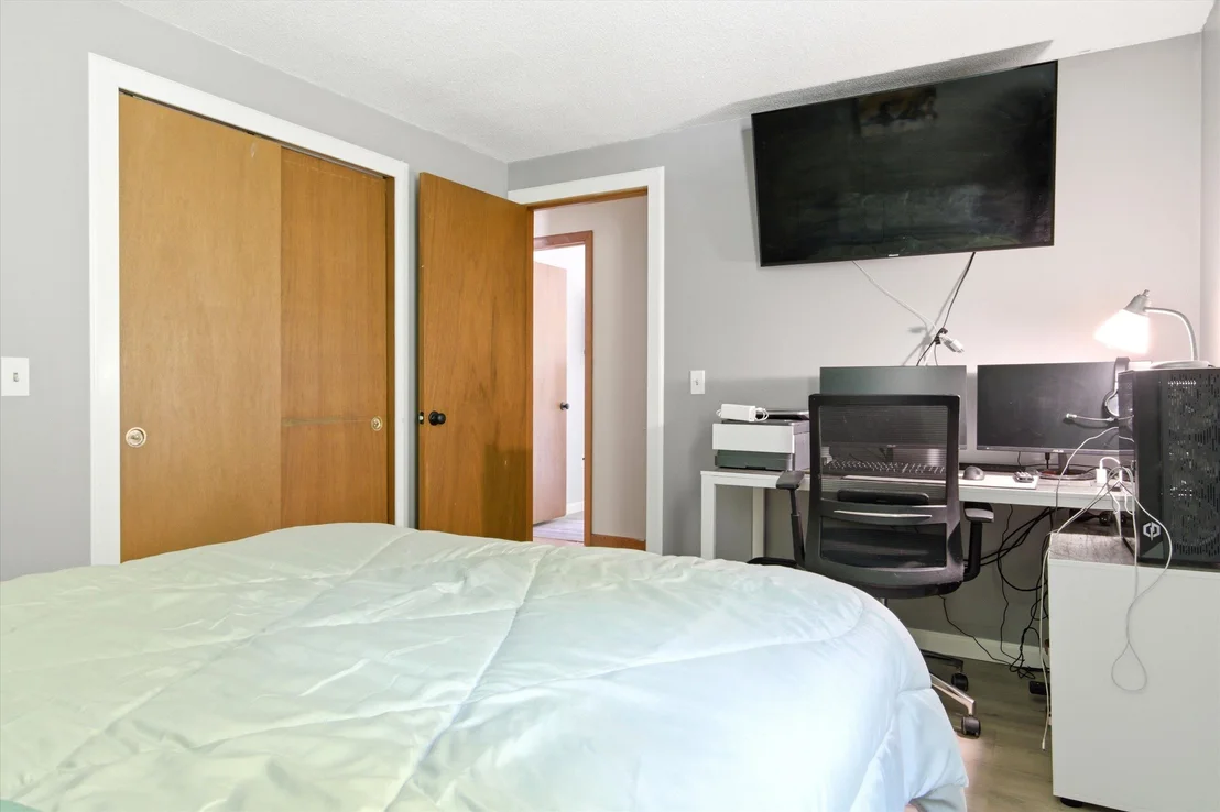Photo of 103 Lacy