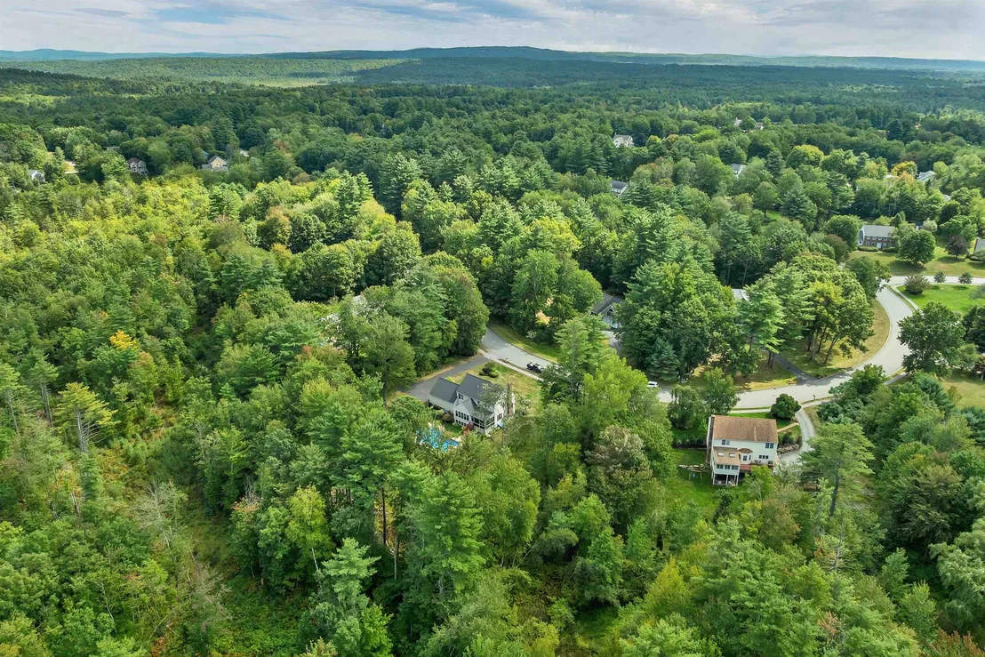 Photo of 27 Oakmont