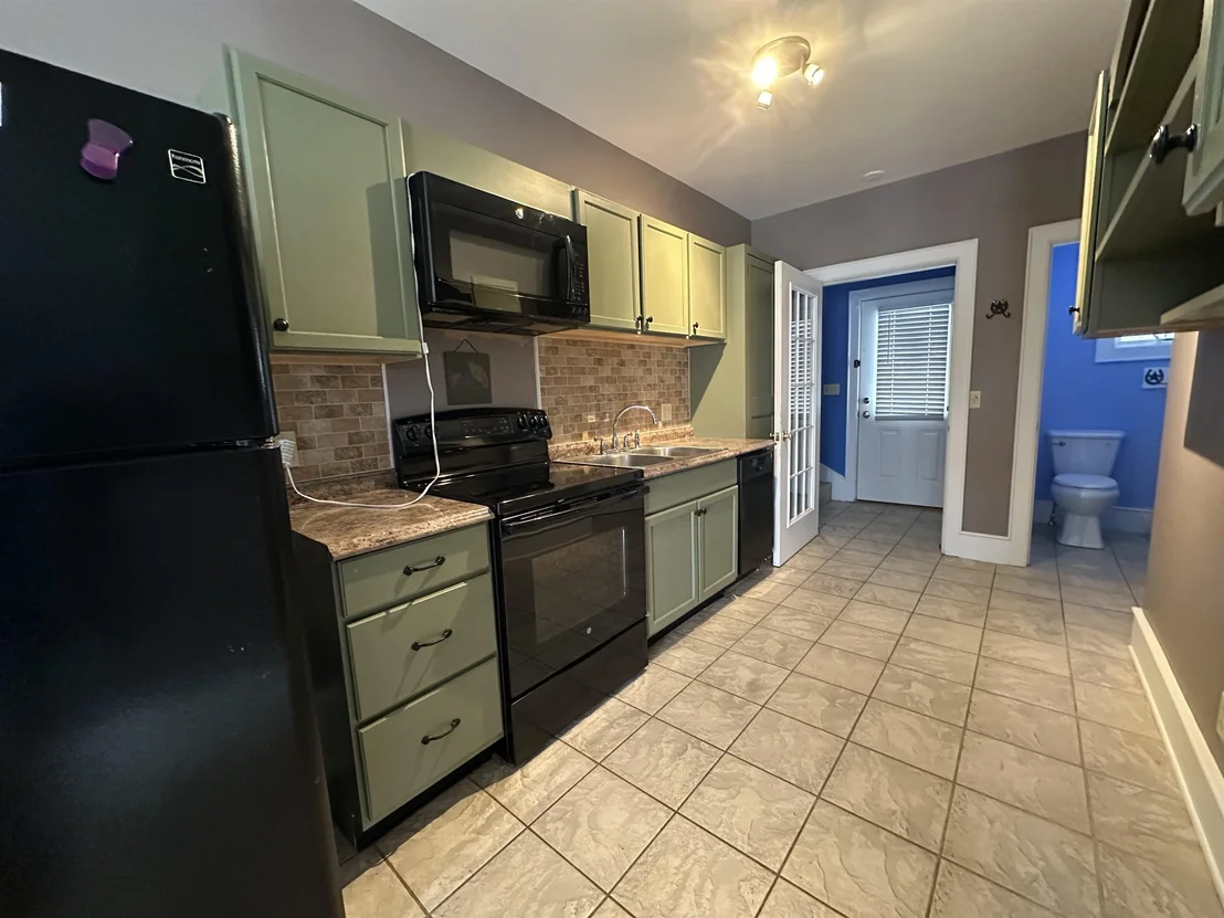 Photo of 2112 Middle