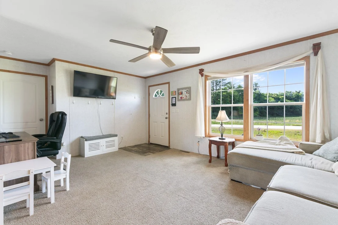 Photo of 243 Newton