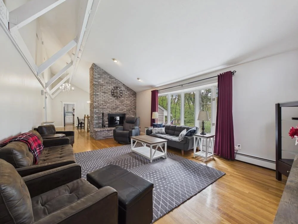 Photo of 6 Maple