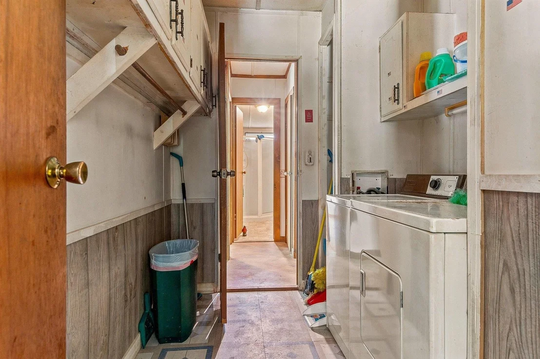 Photo of 99 Pine Ridge