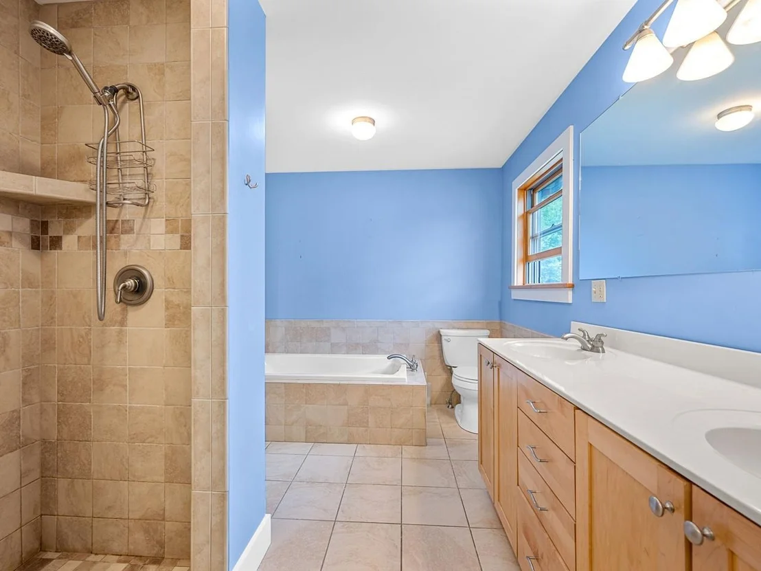 Photo of 210 Rowell Hill