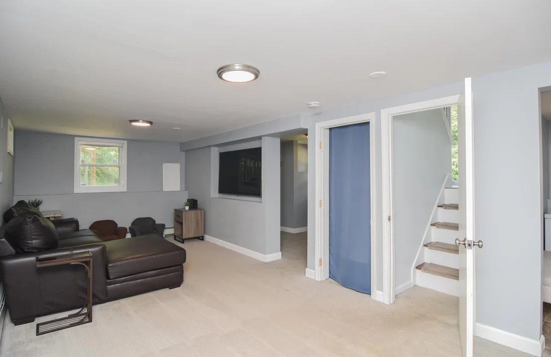 Photo of 3 Greenleaf