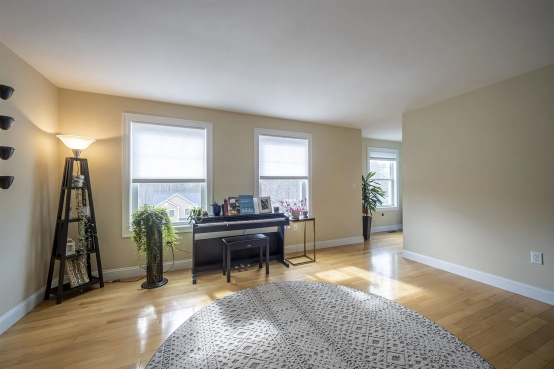 Photo of 23 Valleyview