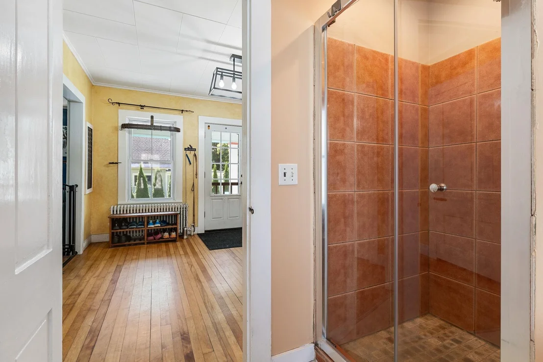 Photo of 276 Central