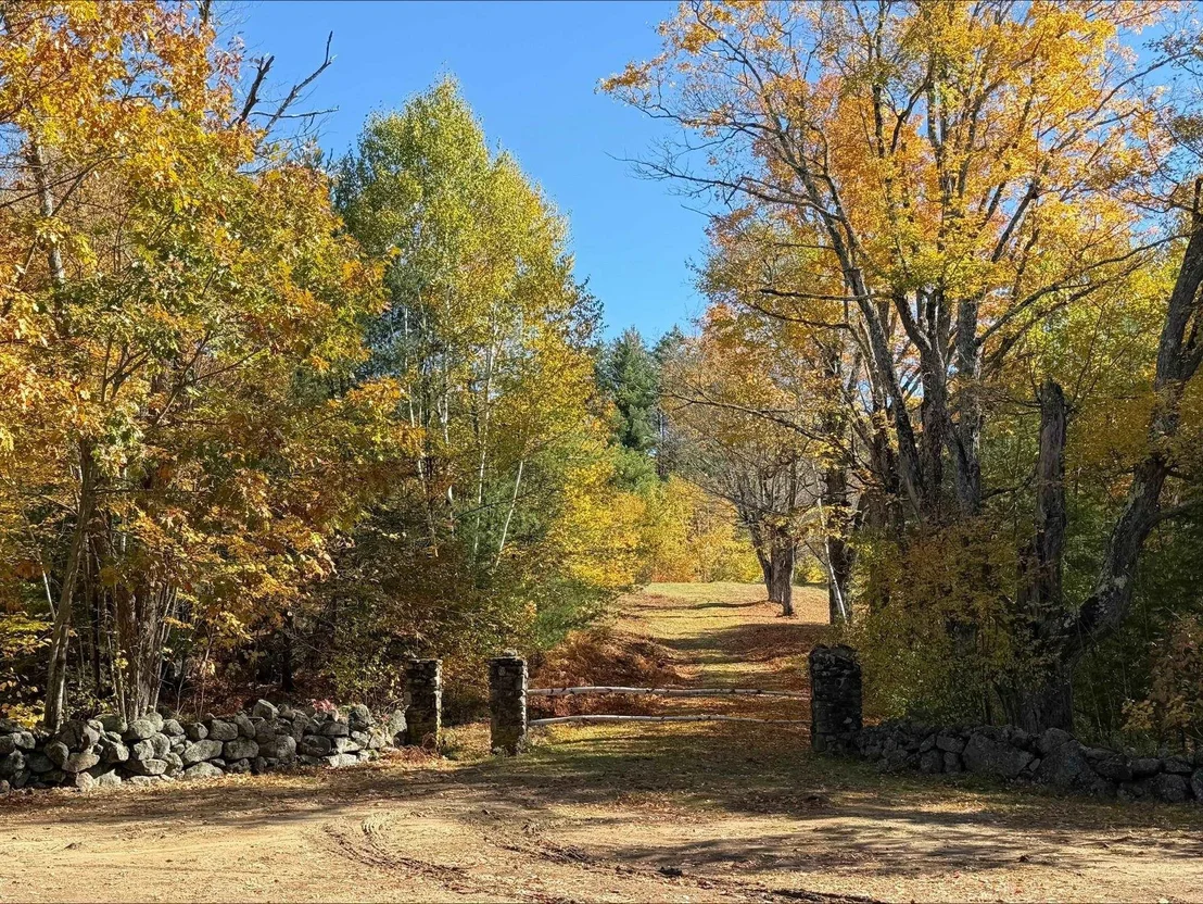 Photo of 218 Black Mountain
