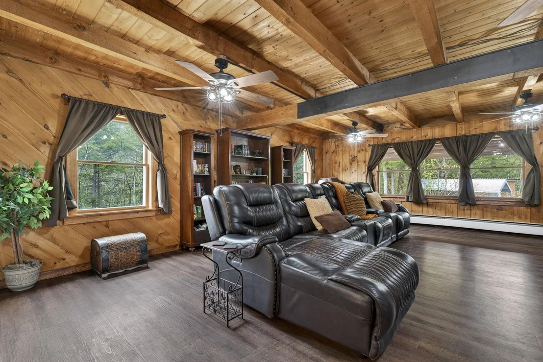 Photo of 333 Roby