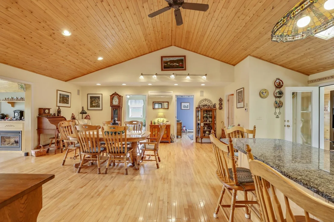 Photo of 348 Maple
