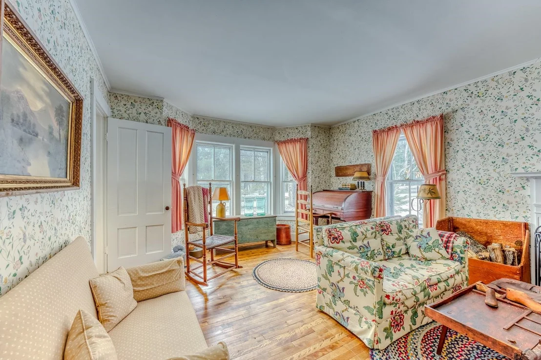 Photo of 249 Mountain View