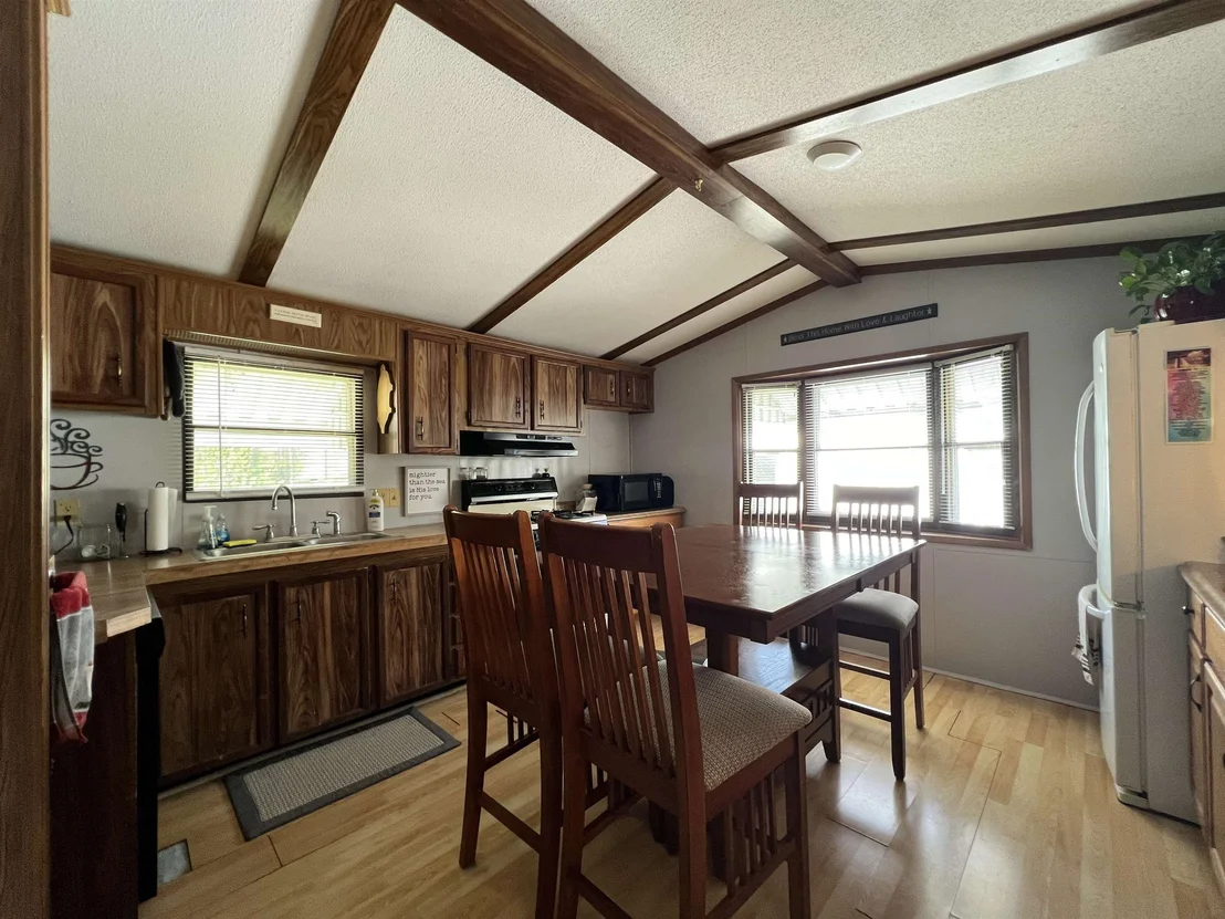 Photo of 7 Spring Brook
