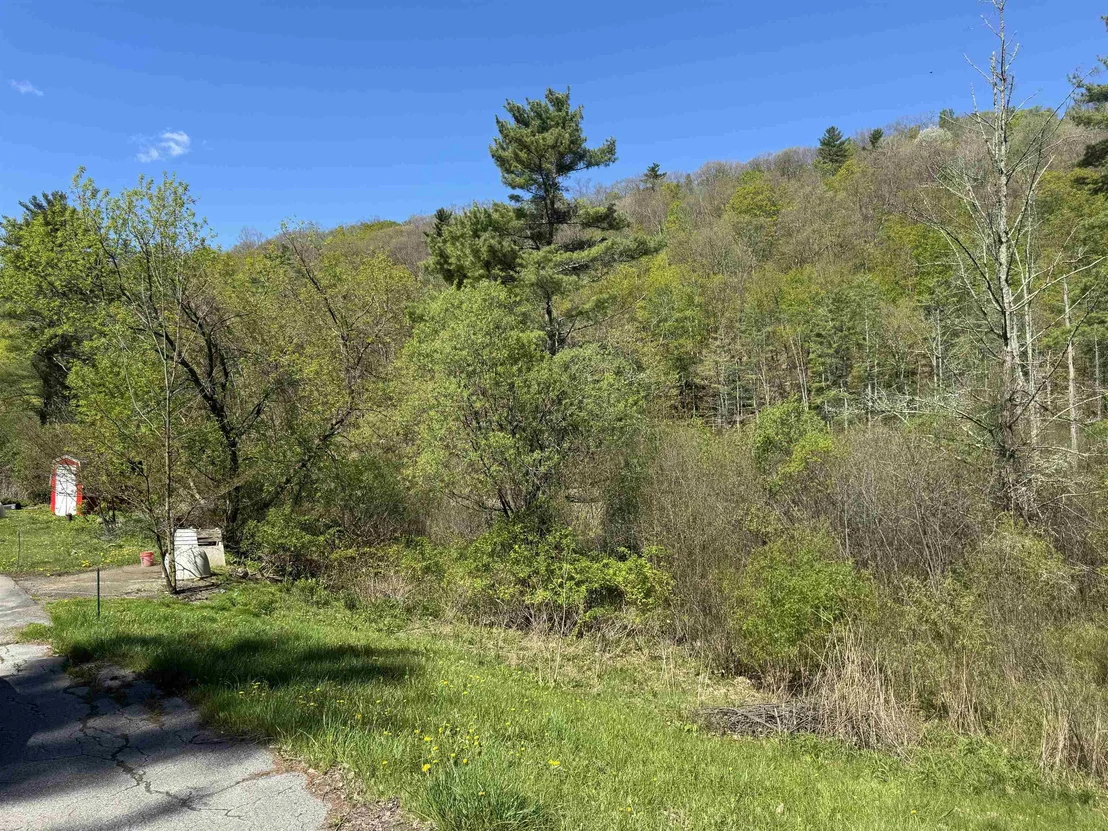 Photo of 302 US RTE 7