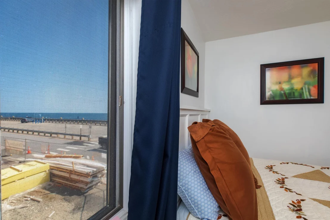 Photo of Unit B7 at 463 Ocean