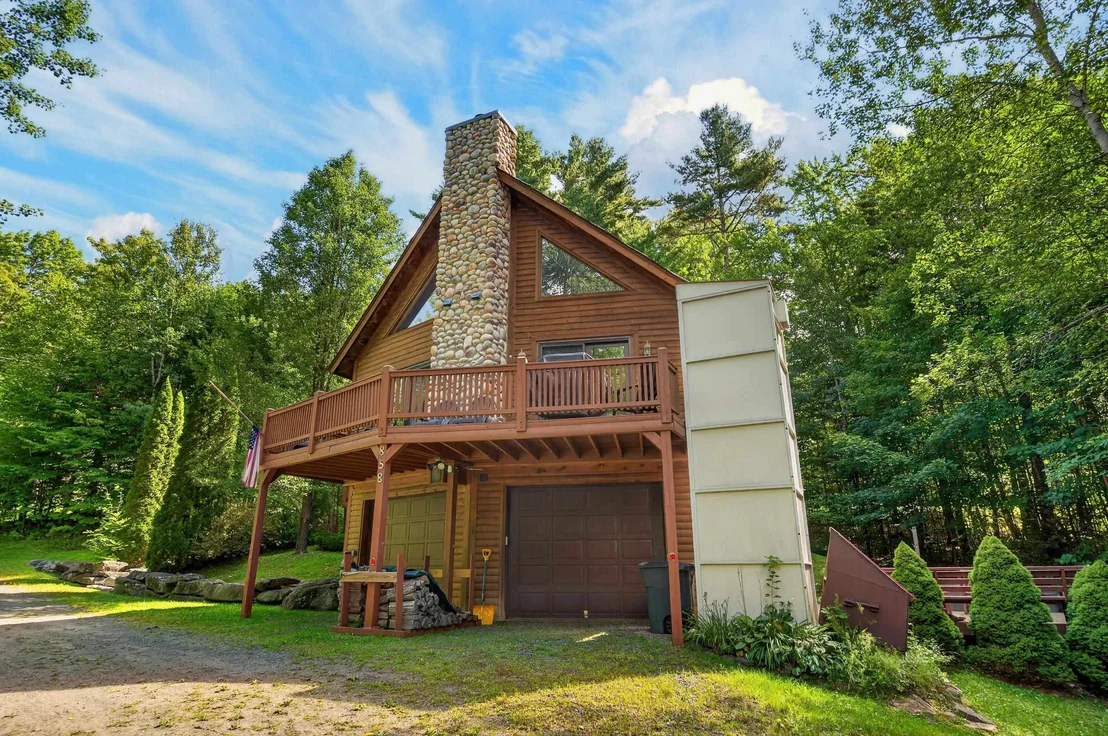 Photo of 858 Sheldon Hill