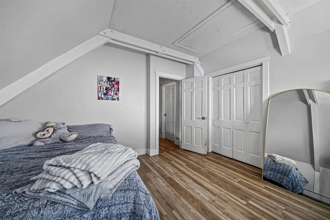 Photo of 12 Loring