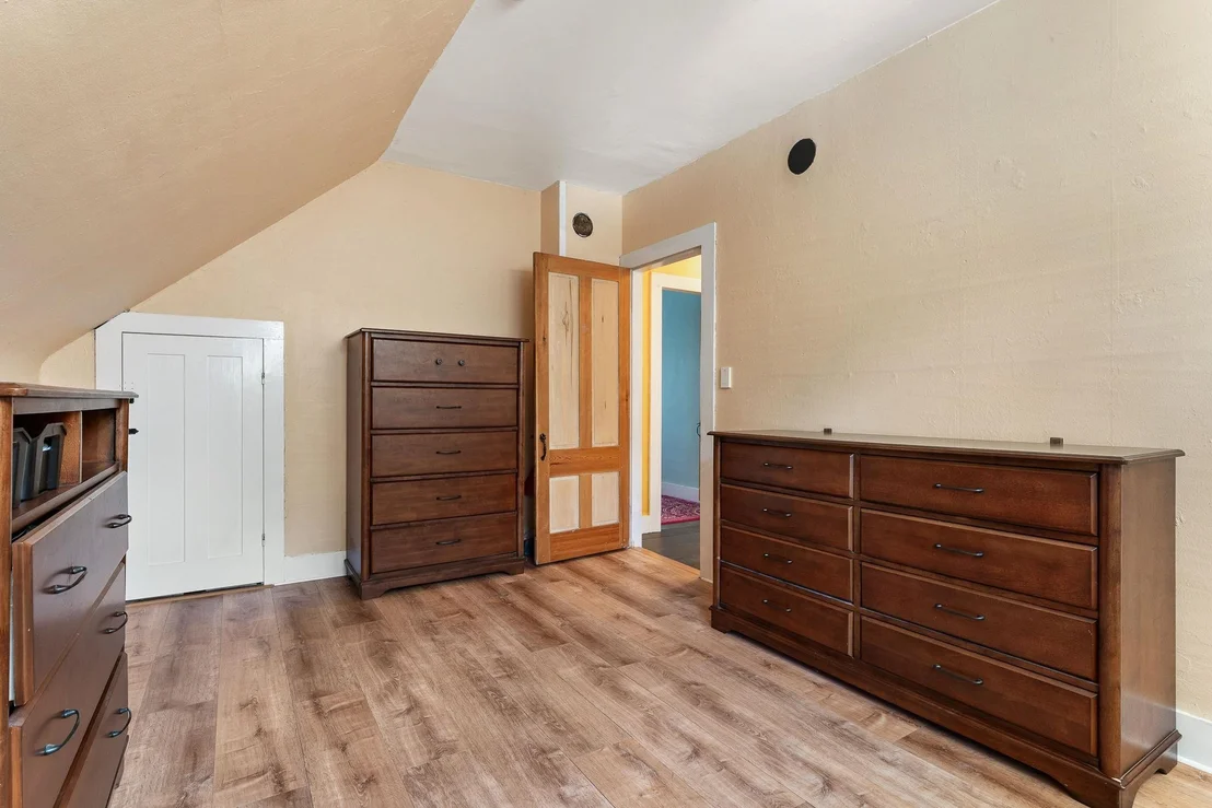 Photo of 276 Central