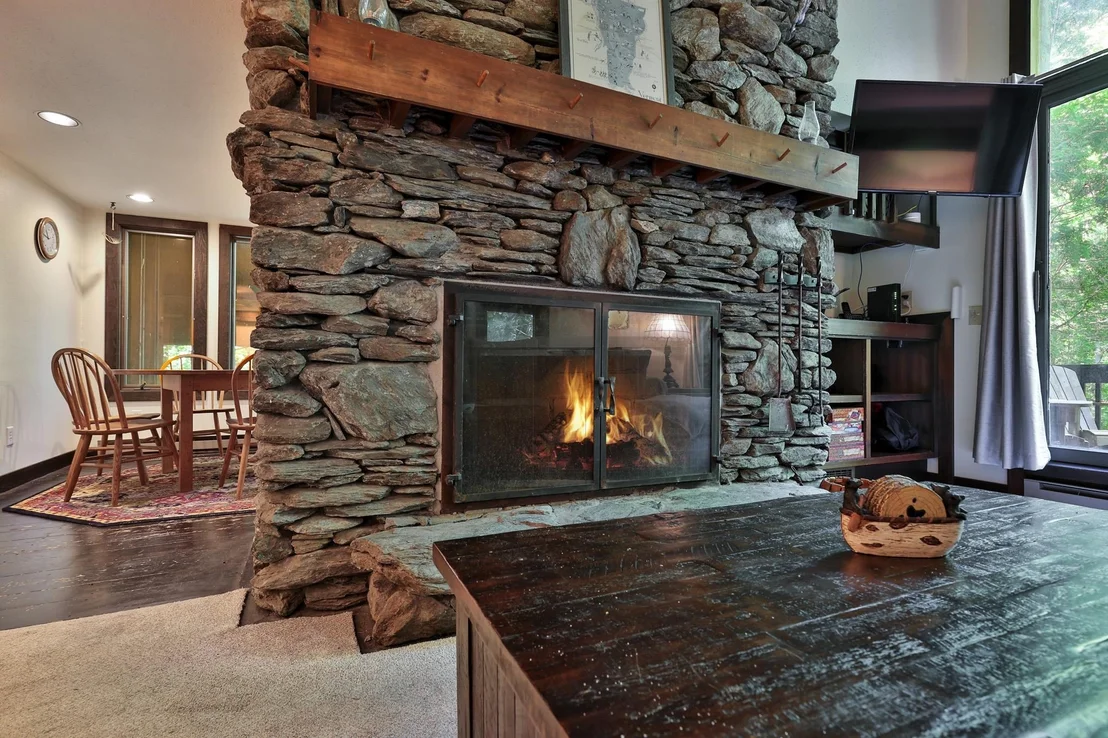 Photo of 212 Falcon Loop East