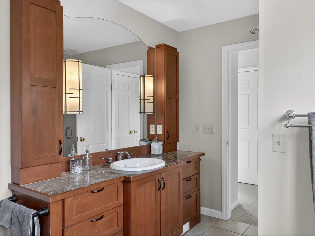 Photo of 79 Featherbed