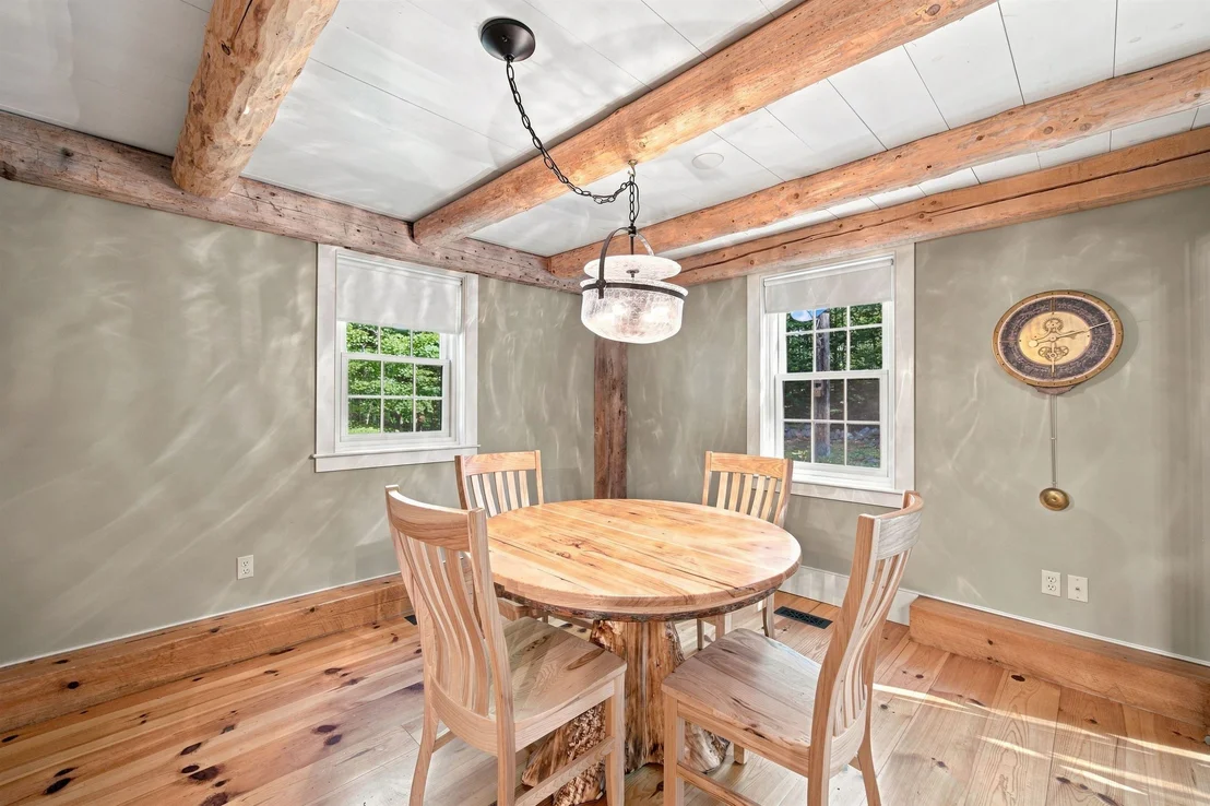 Photo of 369 Stoddard