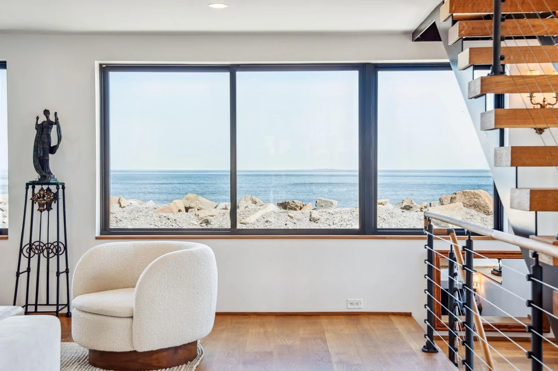 Photo of 1681 Ocean