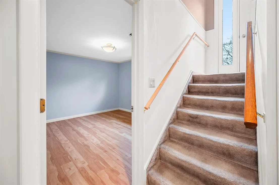 Photo of 11 Ledge