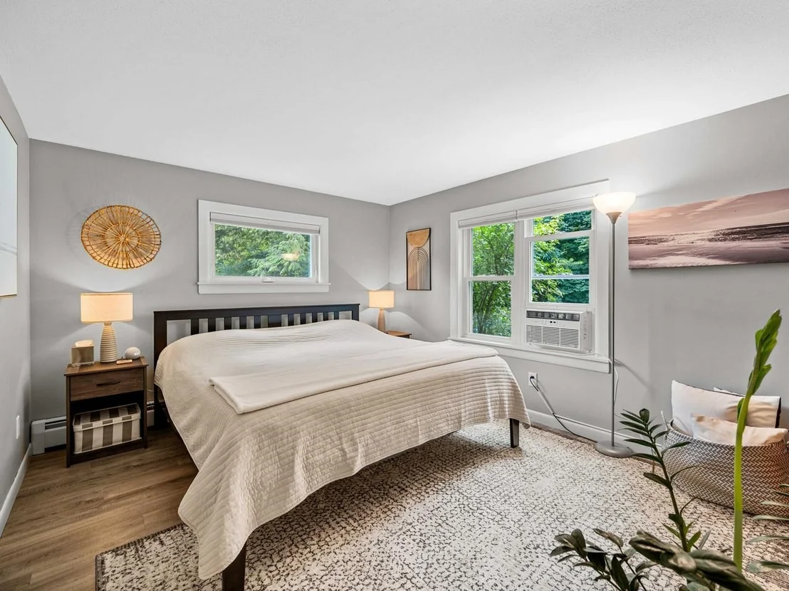 Photo of 5 Spruce