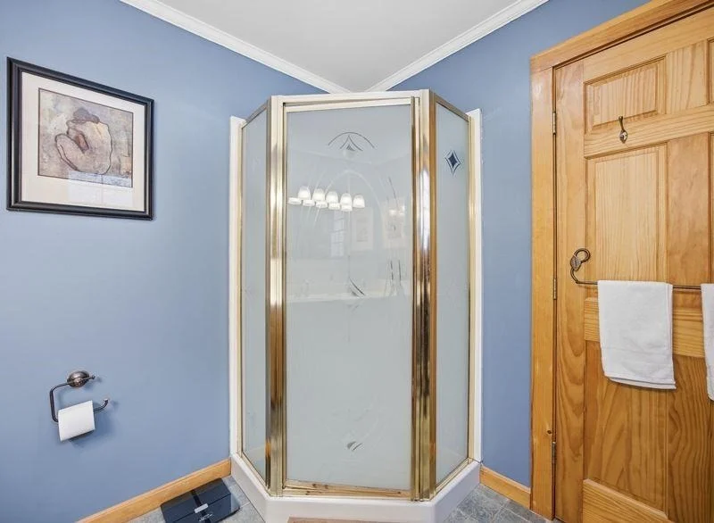 Photo of 692 Old Walpole
