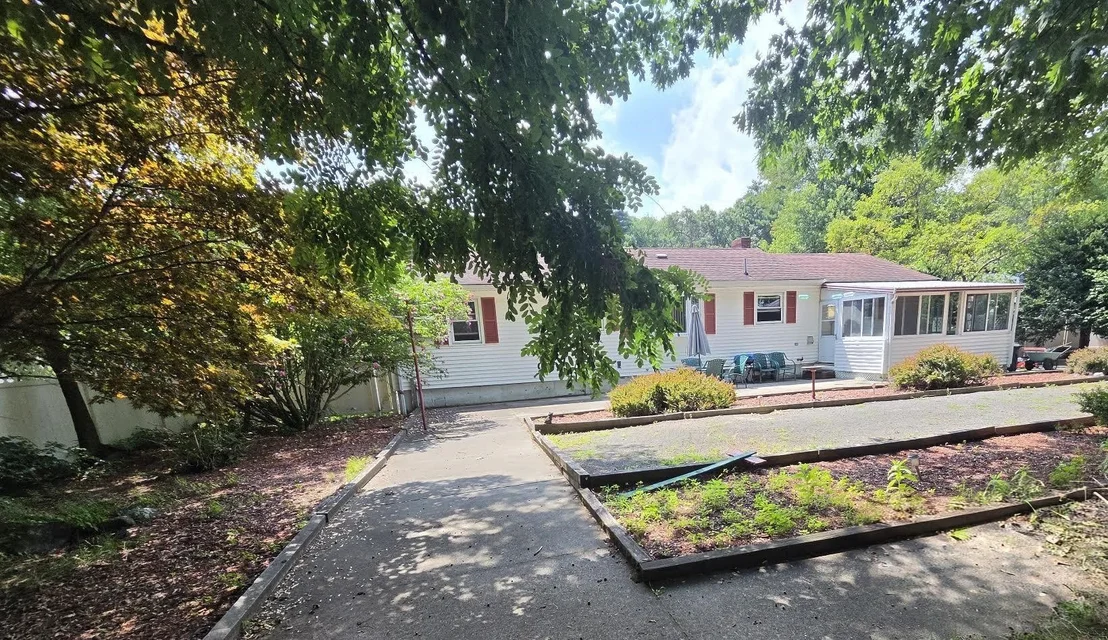 Photo of 15 Budron