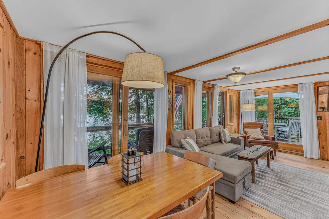 Photo of 16 Hemlock