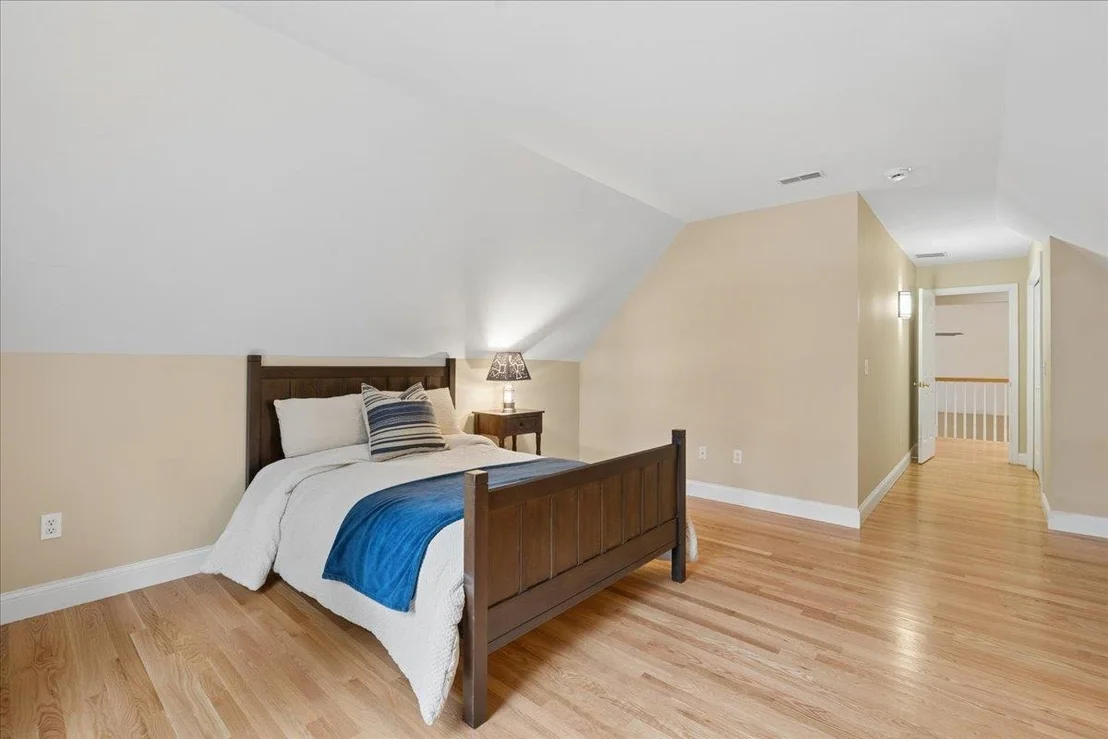 Photo of 75 Tirrell