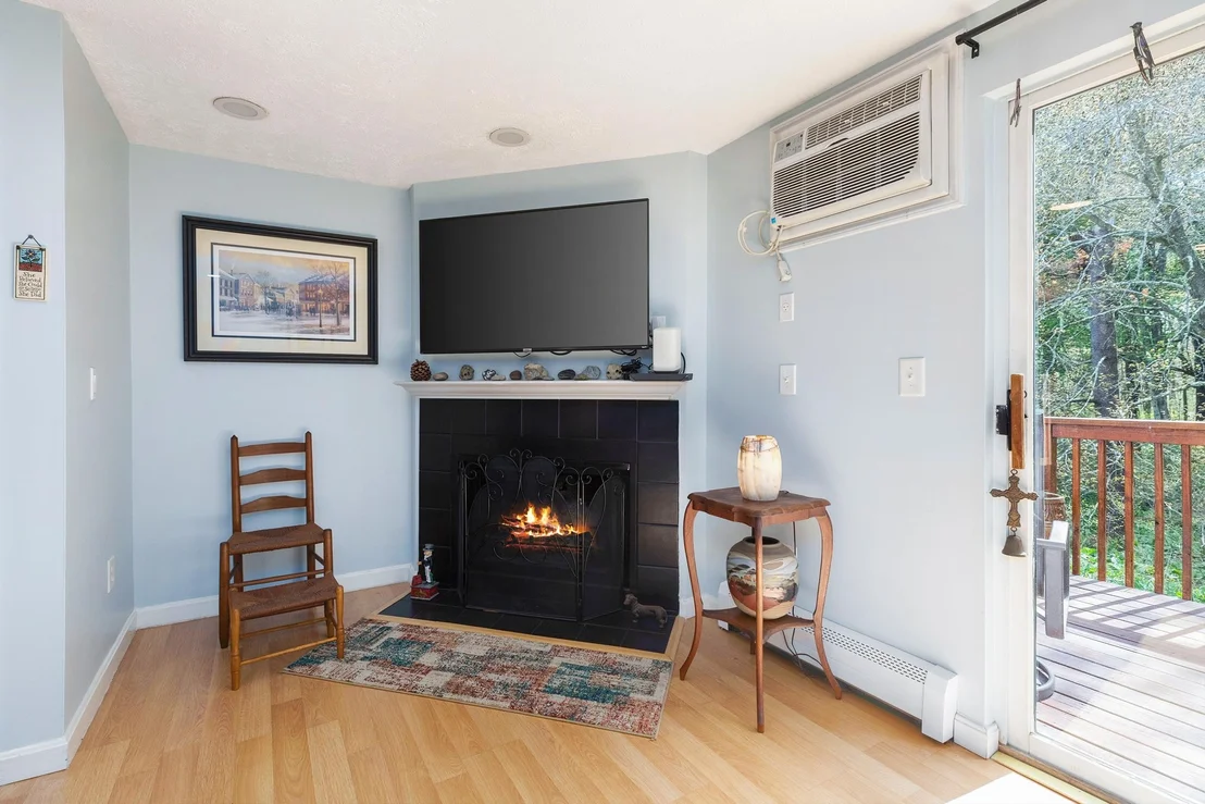 Photo of Unit 76 at 76 Seabury