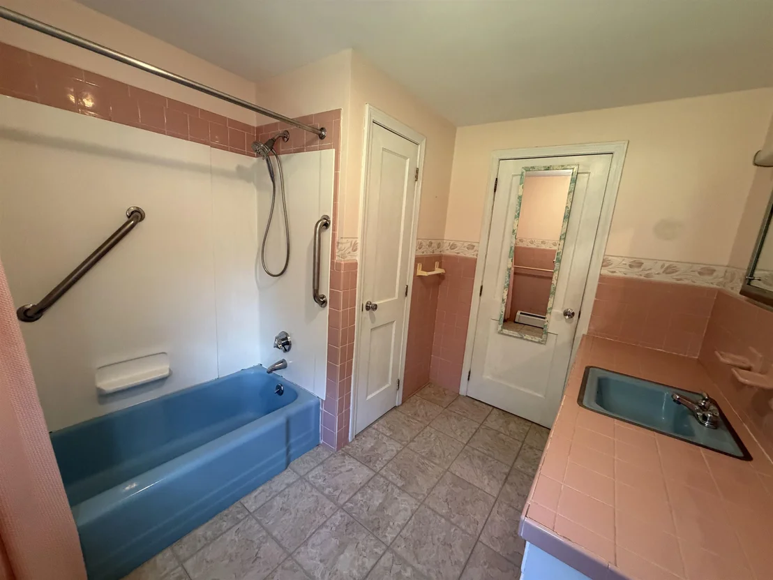Photo of 5 Ridgewood