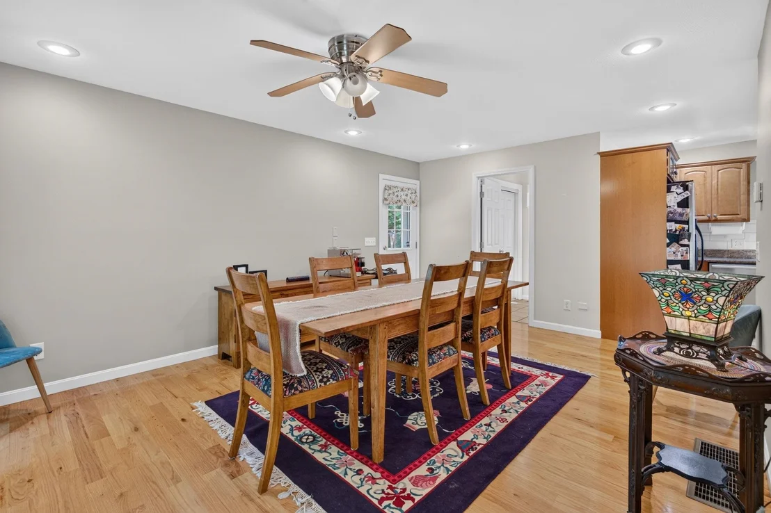 Photo of 14 Holton