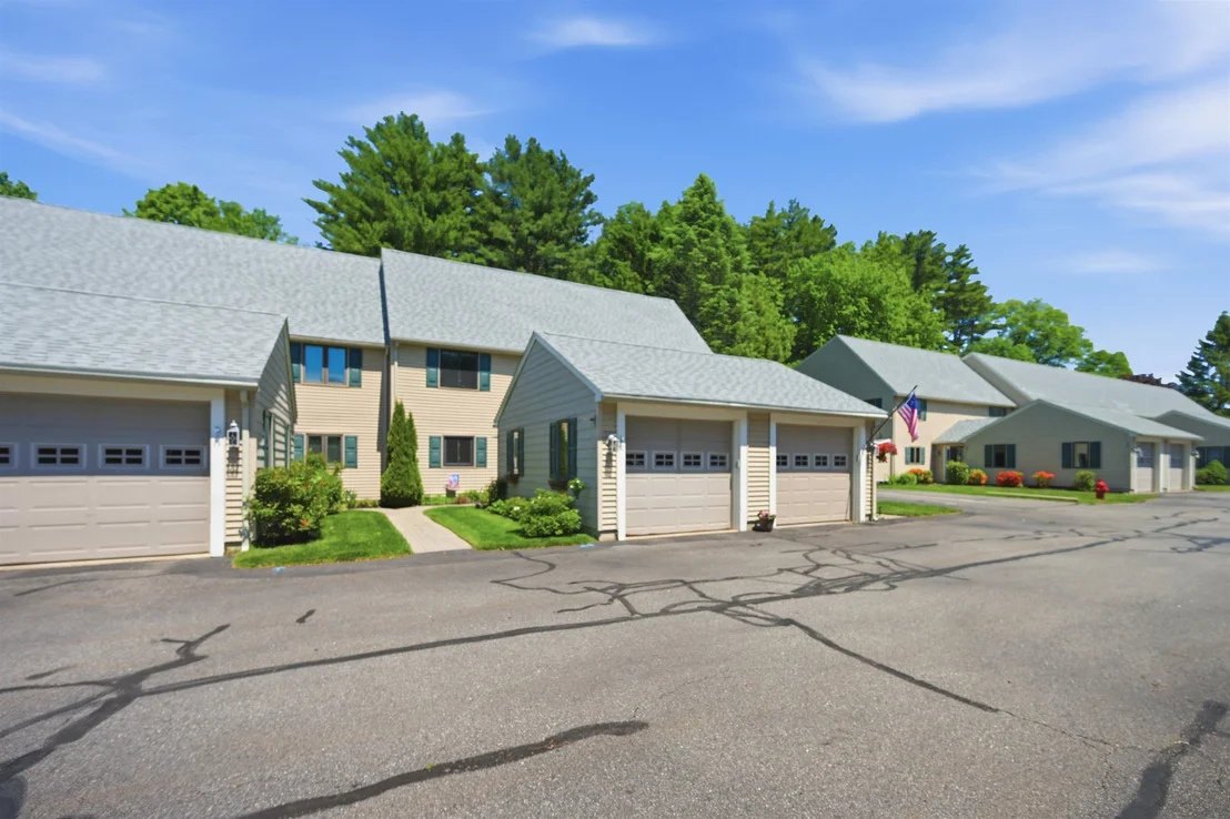 Photo of 10 Hampton Towne