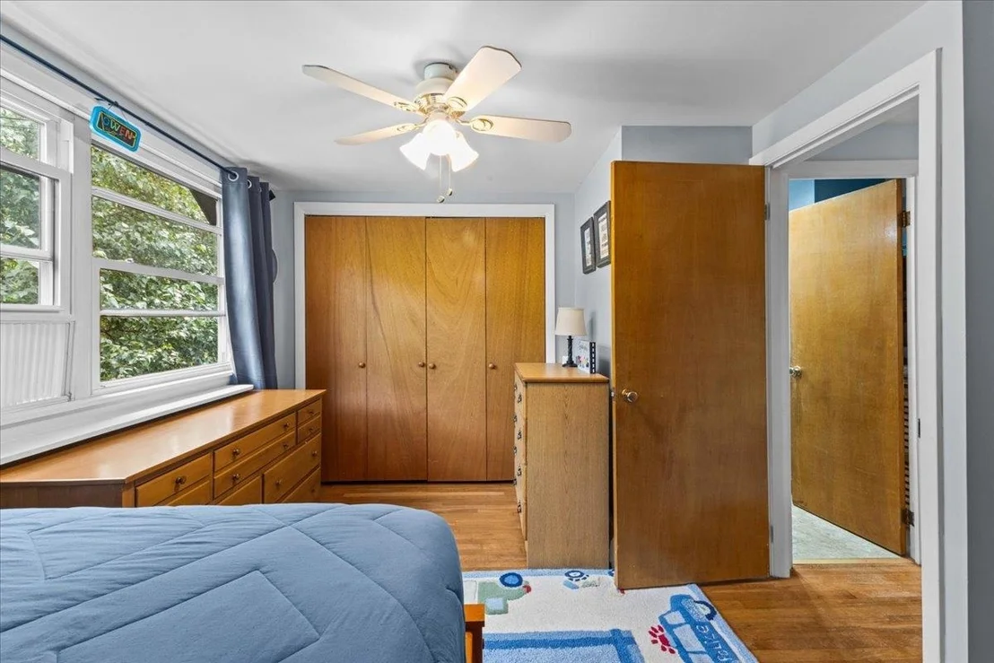 Photo of 6 Edgewood