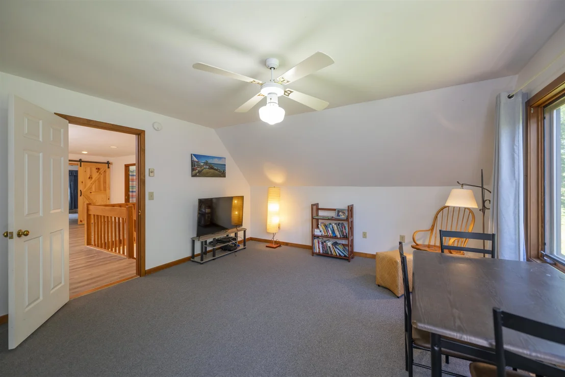 Photo of 438 Redfield Proctor