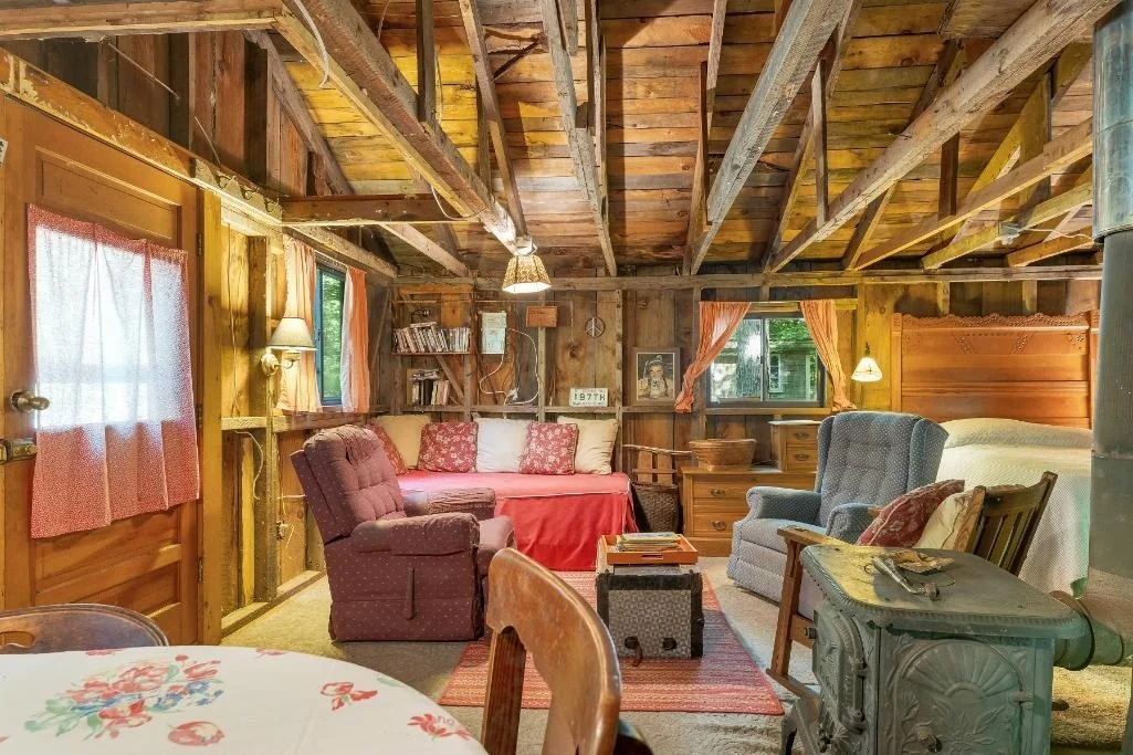 Photo of 32 Johnson Brook