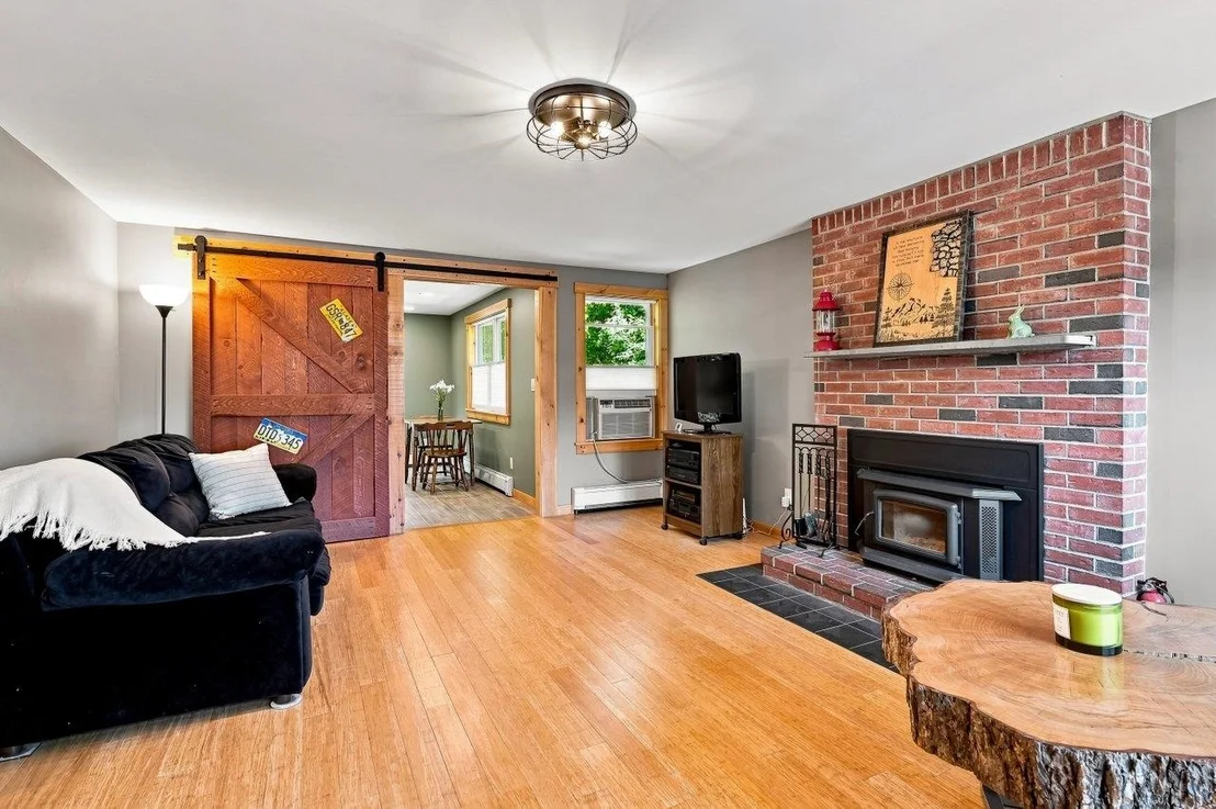 Photo of 429 Old Dover